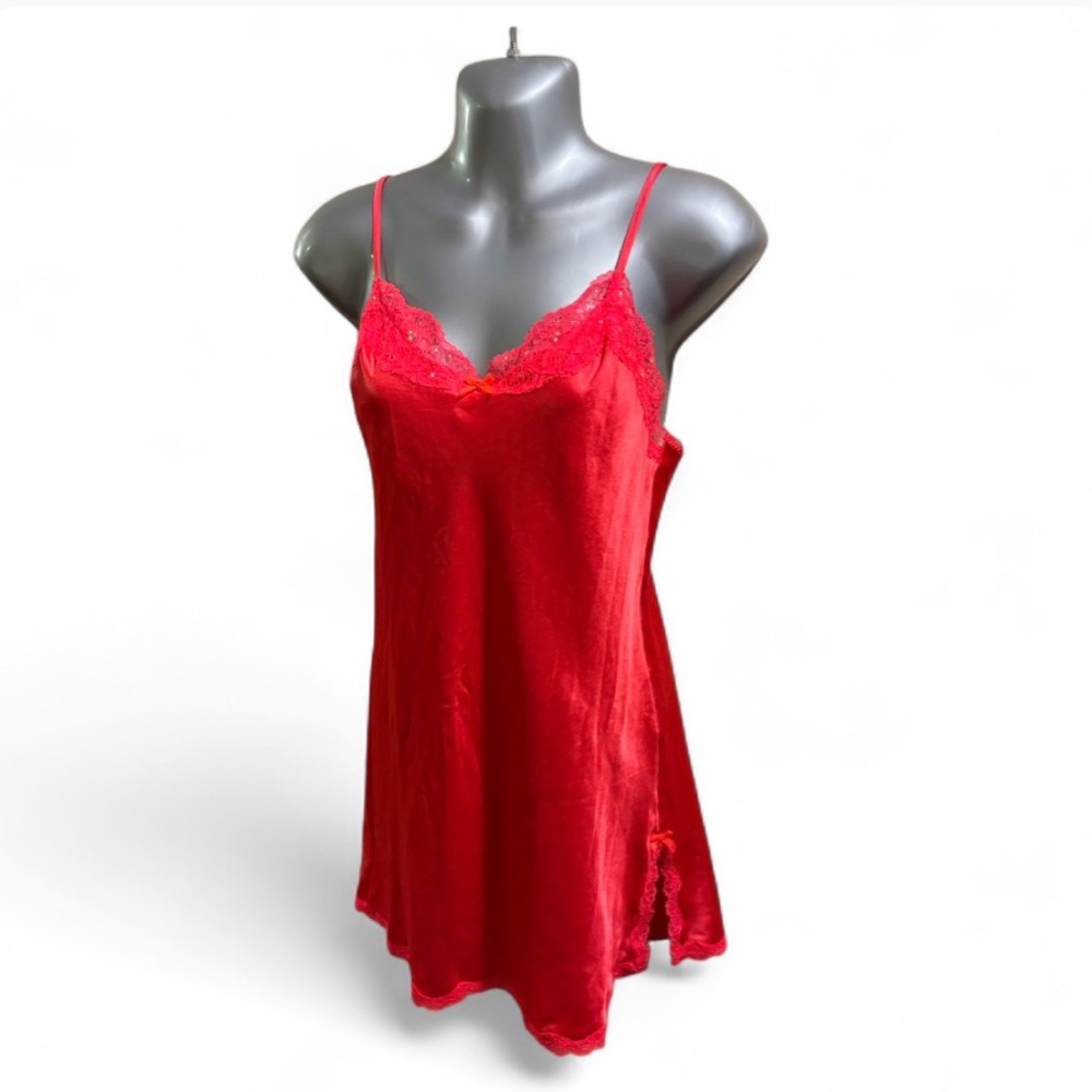 Vintage Victoria Secret Red Lace Trim Chemise Diamond Chemise Sz S